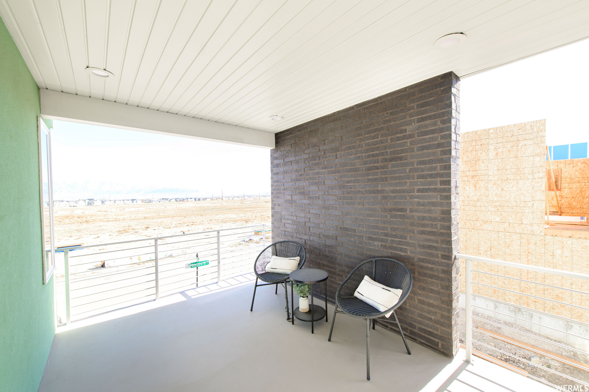 DAYBREAK - Residential