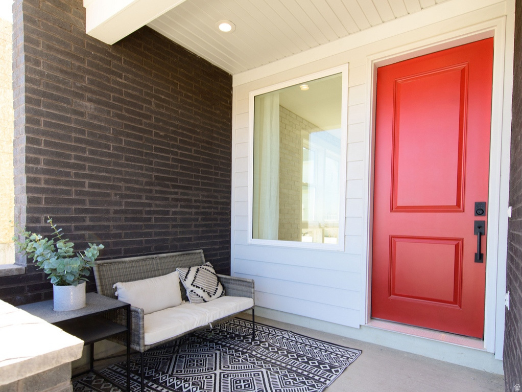 DAYBREAK - Residential