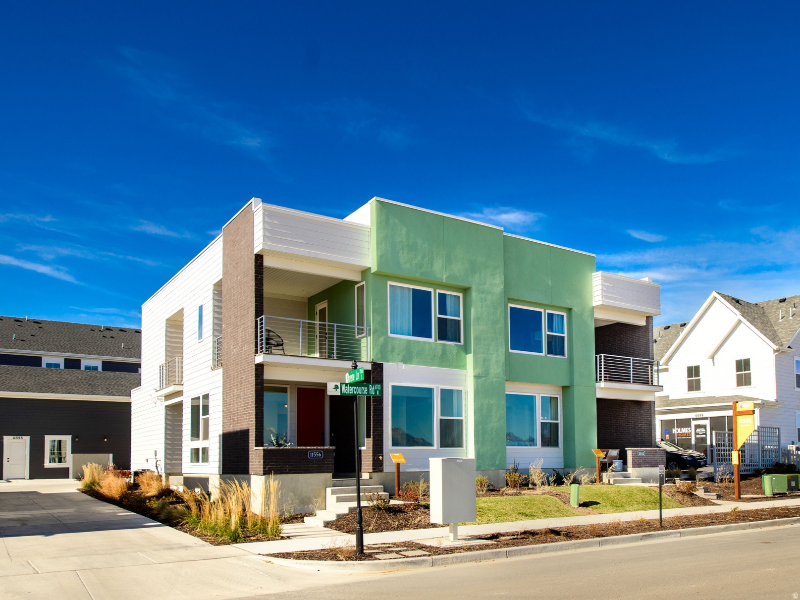 DAYBREAK - Residential