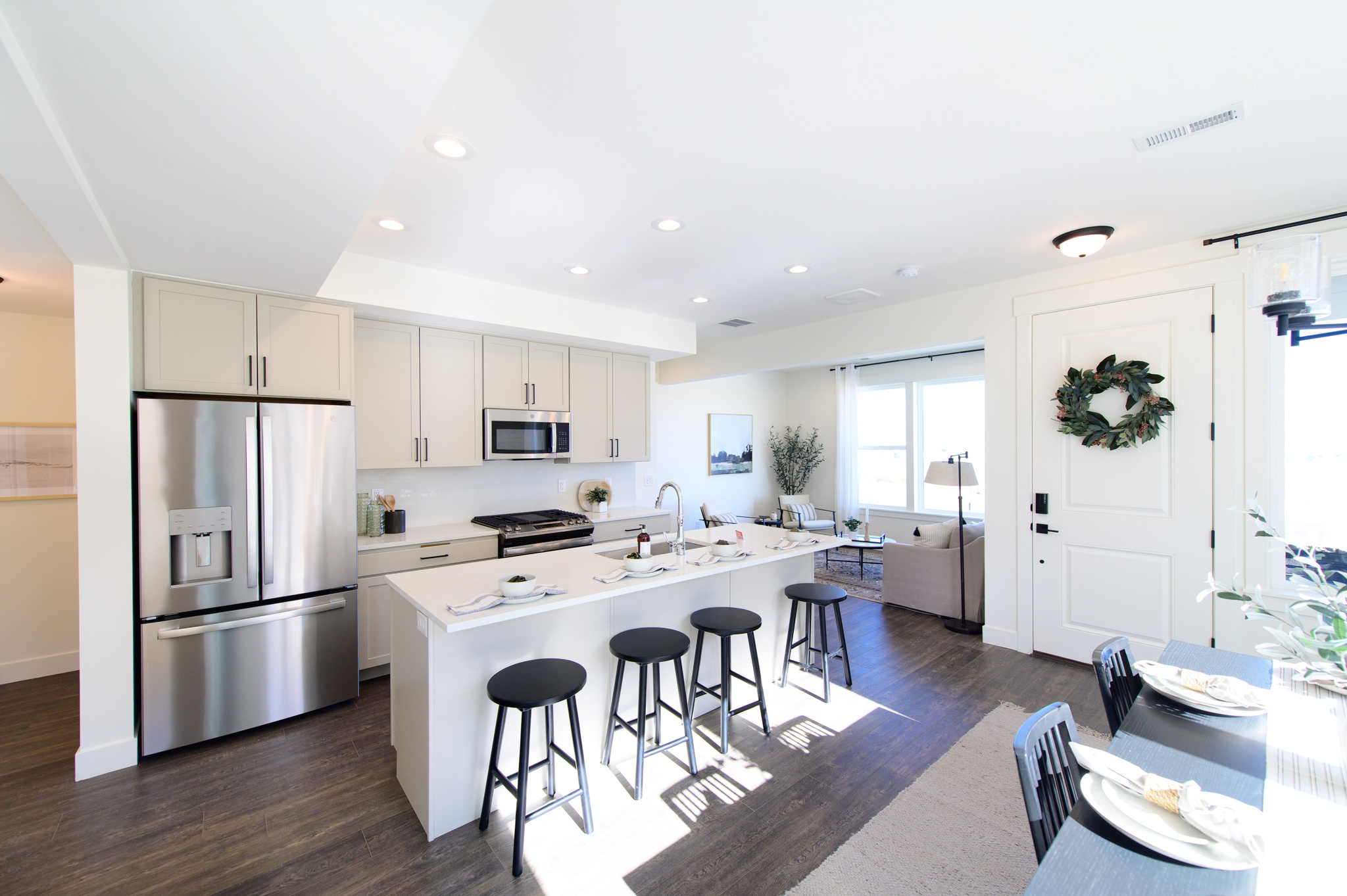 DAYBREAK - Residential