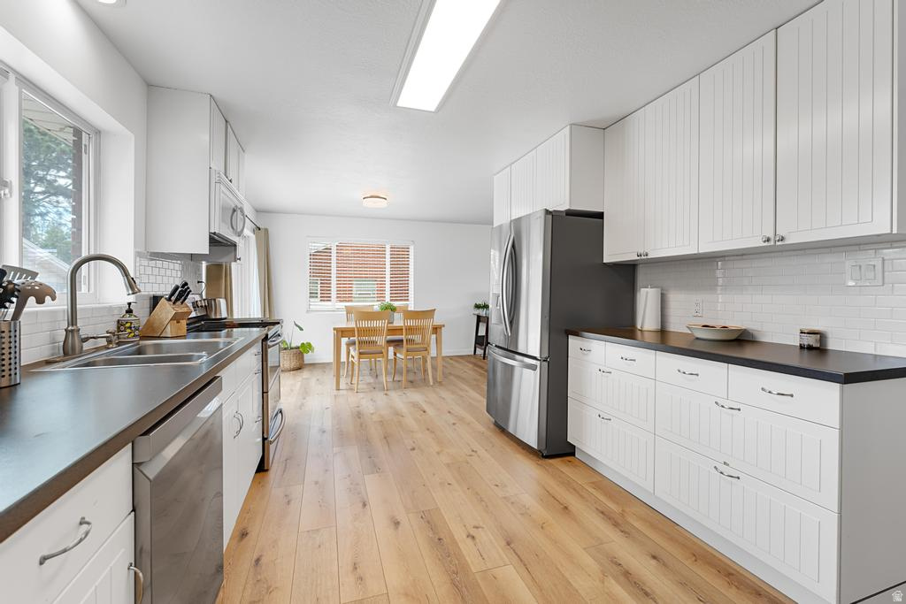 TWIN PEAKS CIRCLE - Residential
