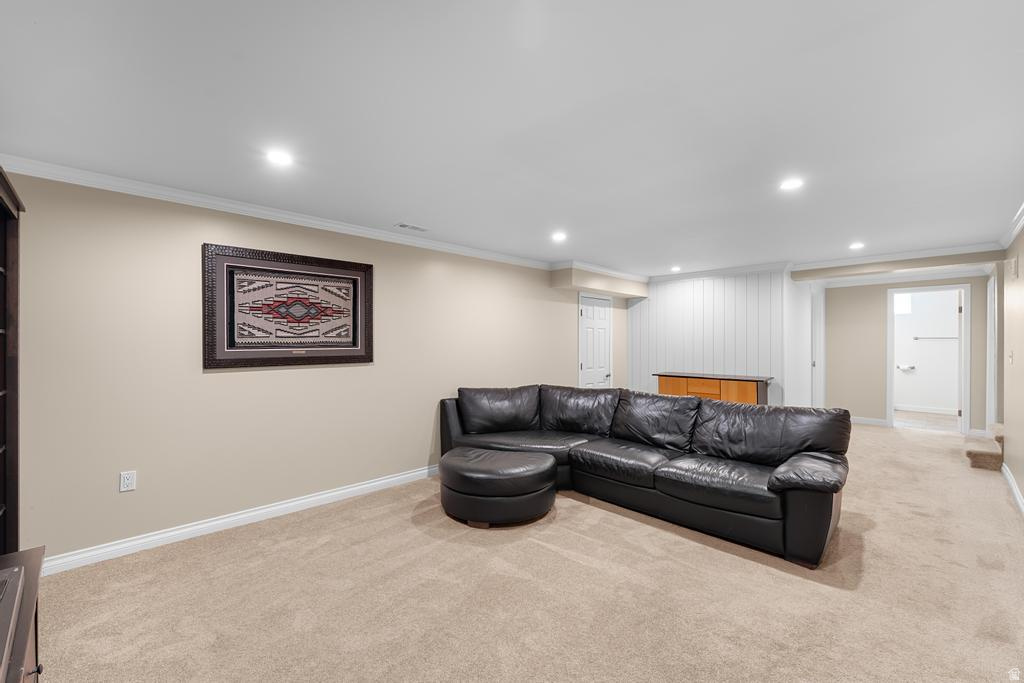 TWIN PEAKS CIRCLE - Residential