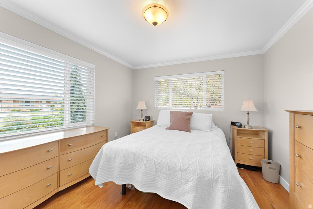 TWIN PEAKS CIRCLE - Residential
