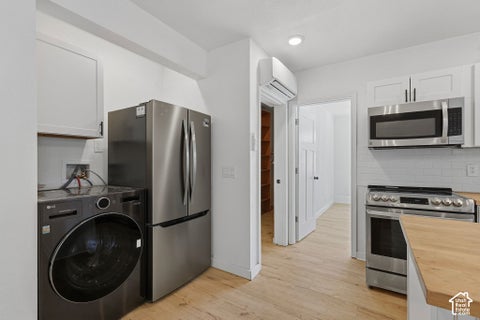 Tiny photo for 1405 E WOODLAND AVE, Millcreek, UT 84106 (MLS # 2191438)
