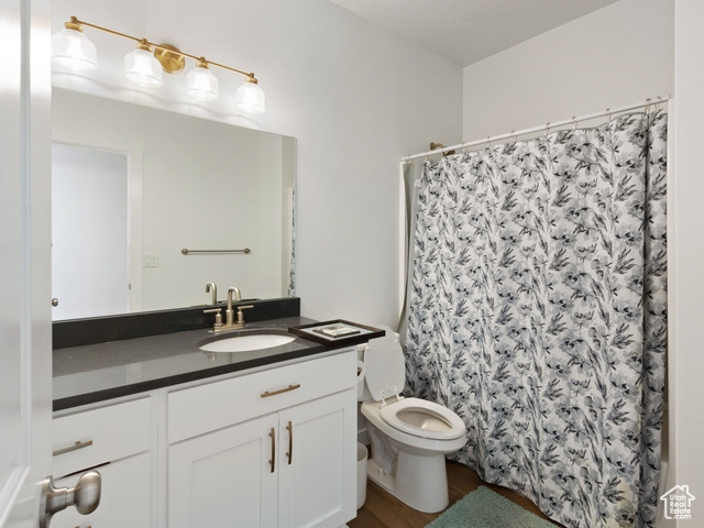 GROVE AT GREEN FARMS - Residential