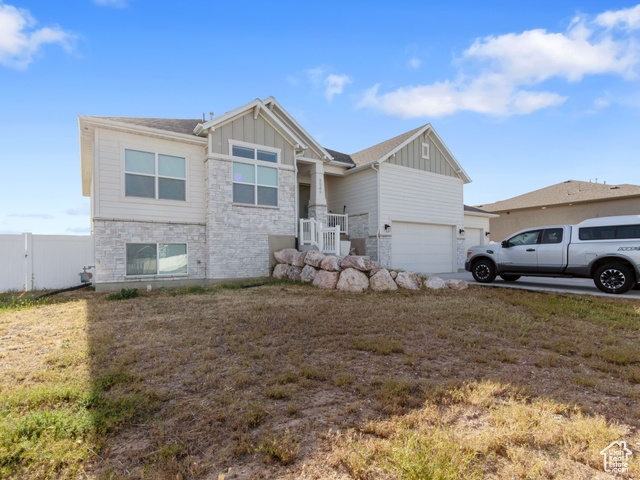 GROVE AT GREEN FARMS - Residential