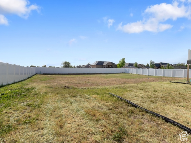 GROVE AT GREEN FARMS - Residential