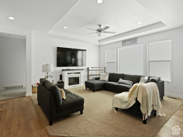 GROVE AT GREEN FARMS - Residential