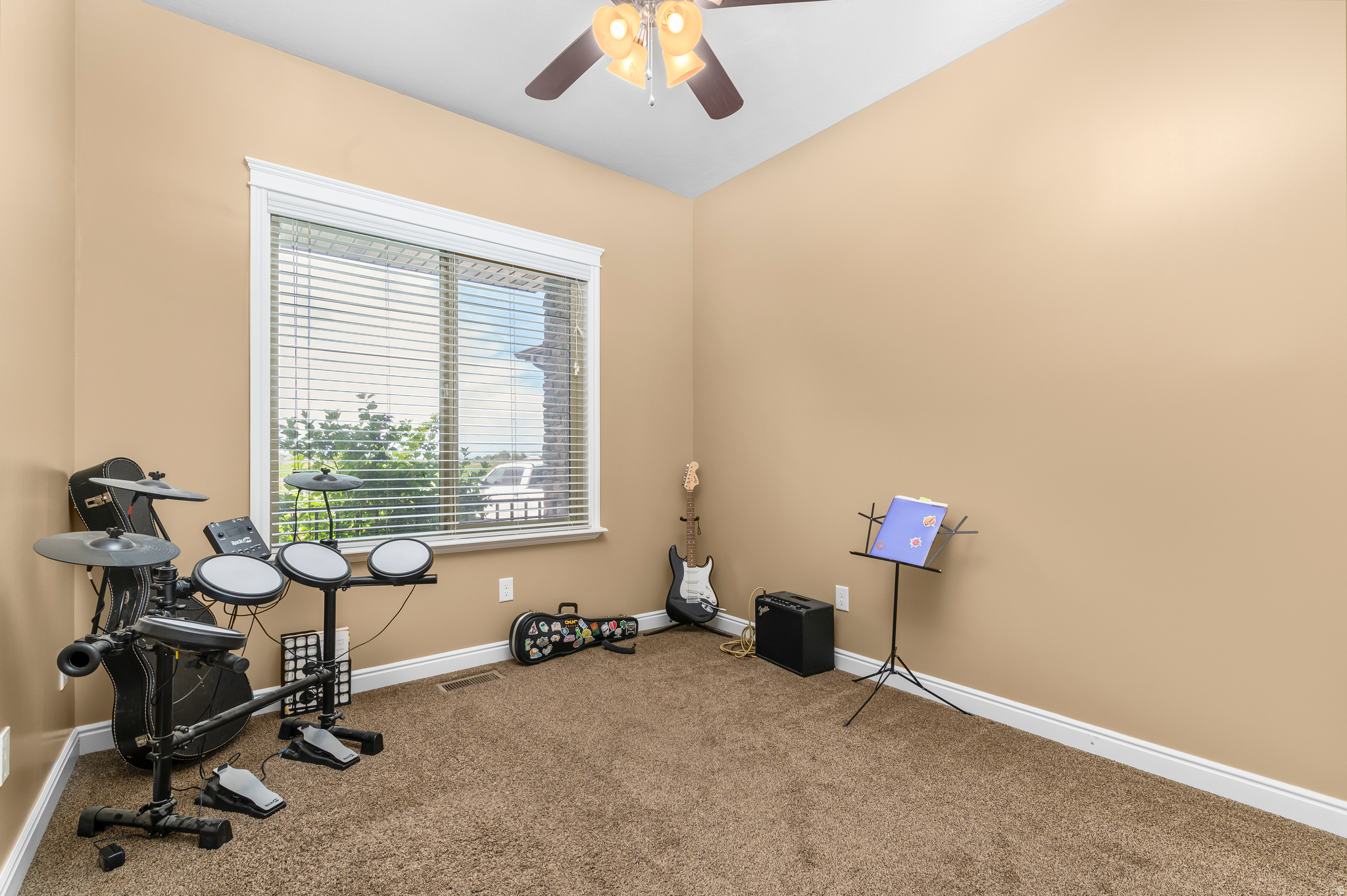 FREMONT 2 - Residential