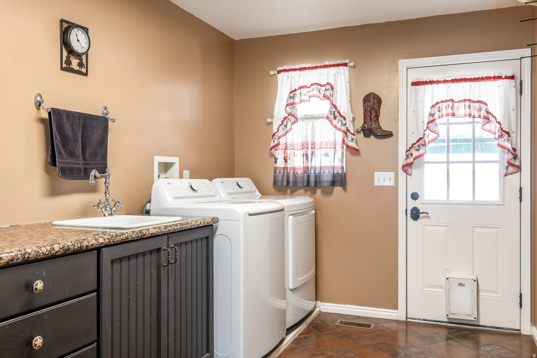 DRAPERVILLE - Residential