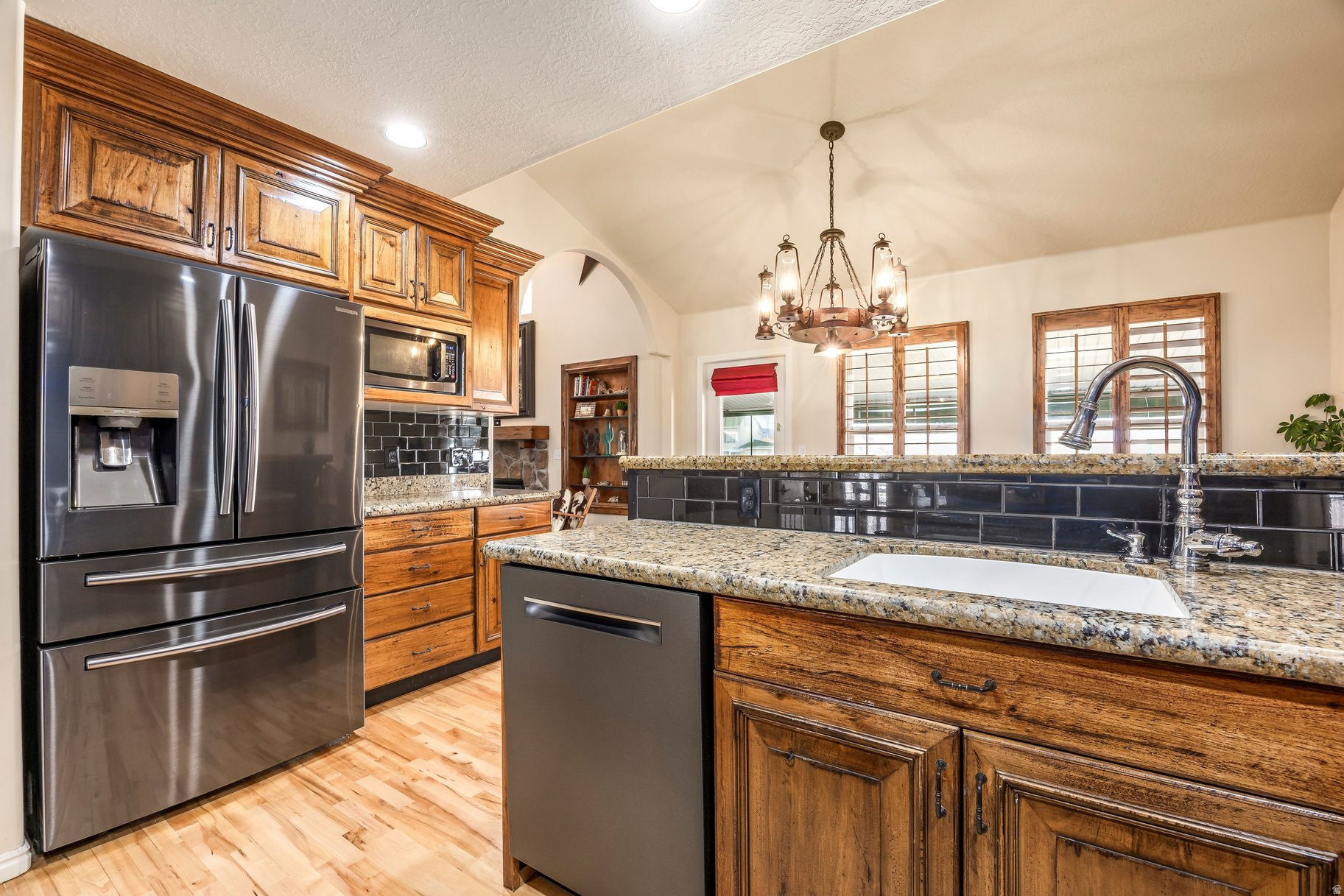 DRAPERVILLE - Residential