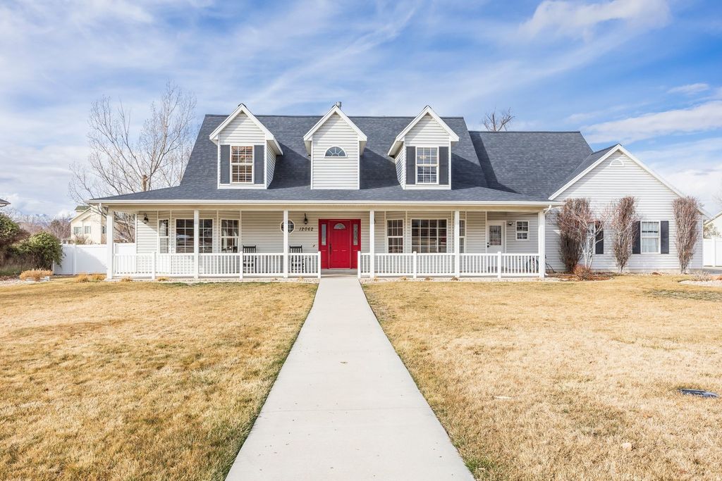 Photo of 12062 S 540 E, Draper, UT 84020 (MLS # 2142226)