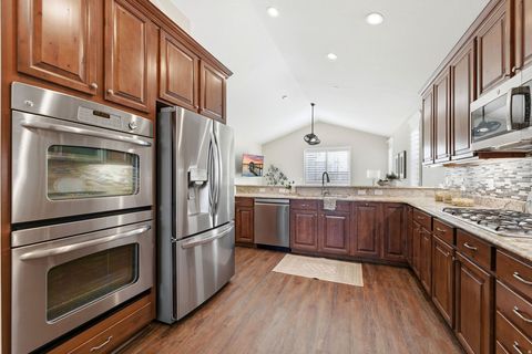 Tiny photo for 1336 E MAPLE WAY, Layton, UT 84040 (MLS # 2125620)