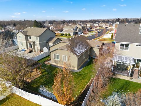 Tiny photo for 1336 E MAPLE WAY, Layton, UT 84040 (MLS # 2125620)