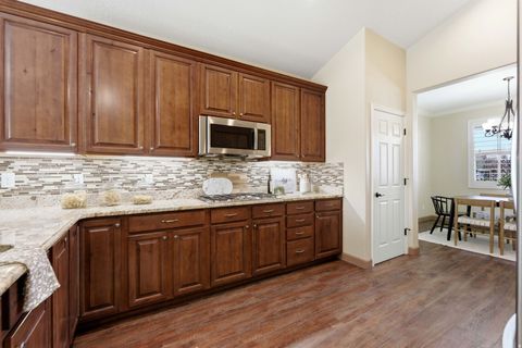 Tiny photo for 1336 E MAPLE WAY, Layton, UT 84040 (MLS # 2125620)