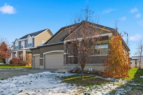 Tiny photo for 1336 E MAPLE WAY, Layton, UT 84040 (MLS # 2125620)