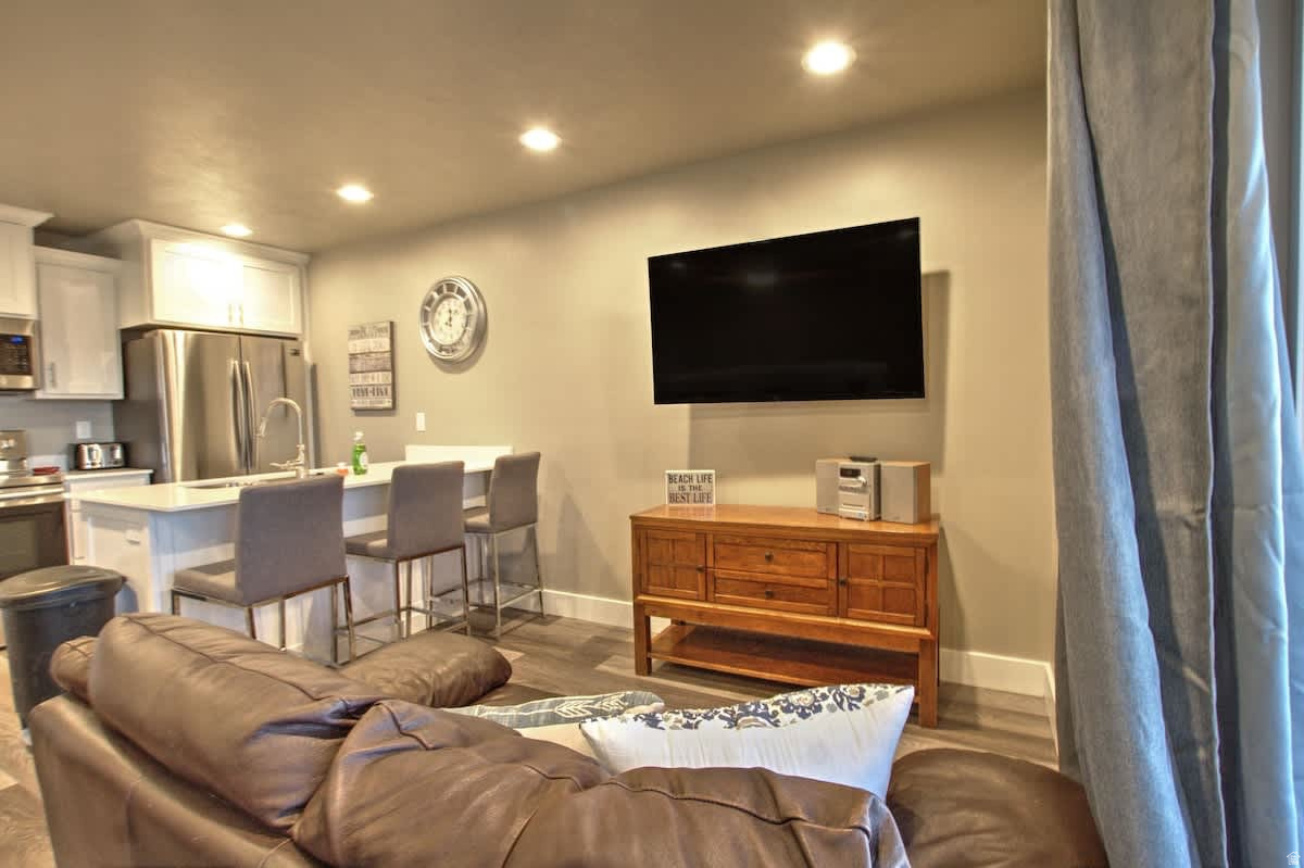 LEGACY BEACH - Residential