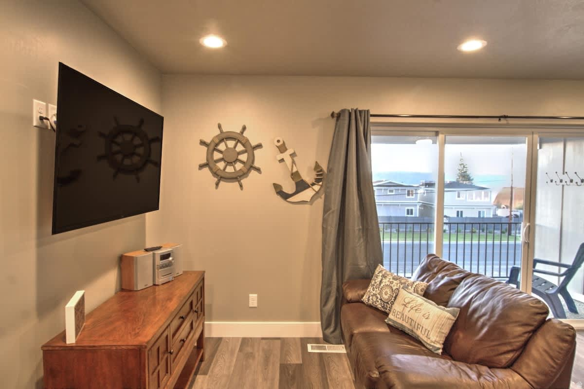 LEGACY BEACH - Residential