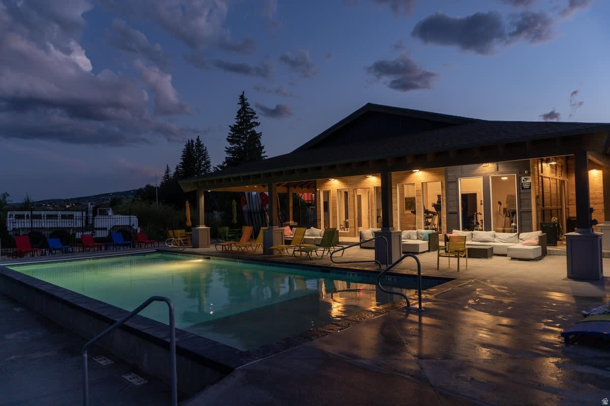 LEGACY BEACH - Residential