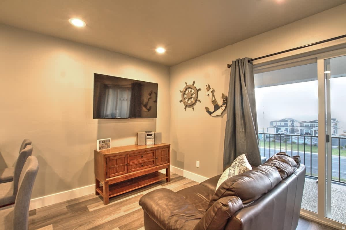 LEGACY BEACH - Residential