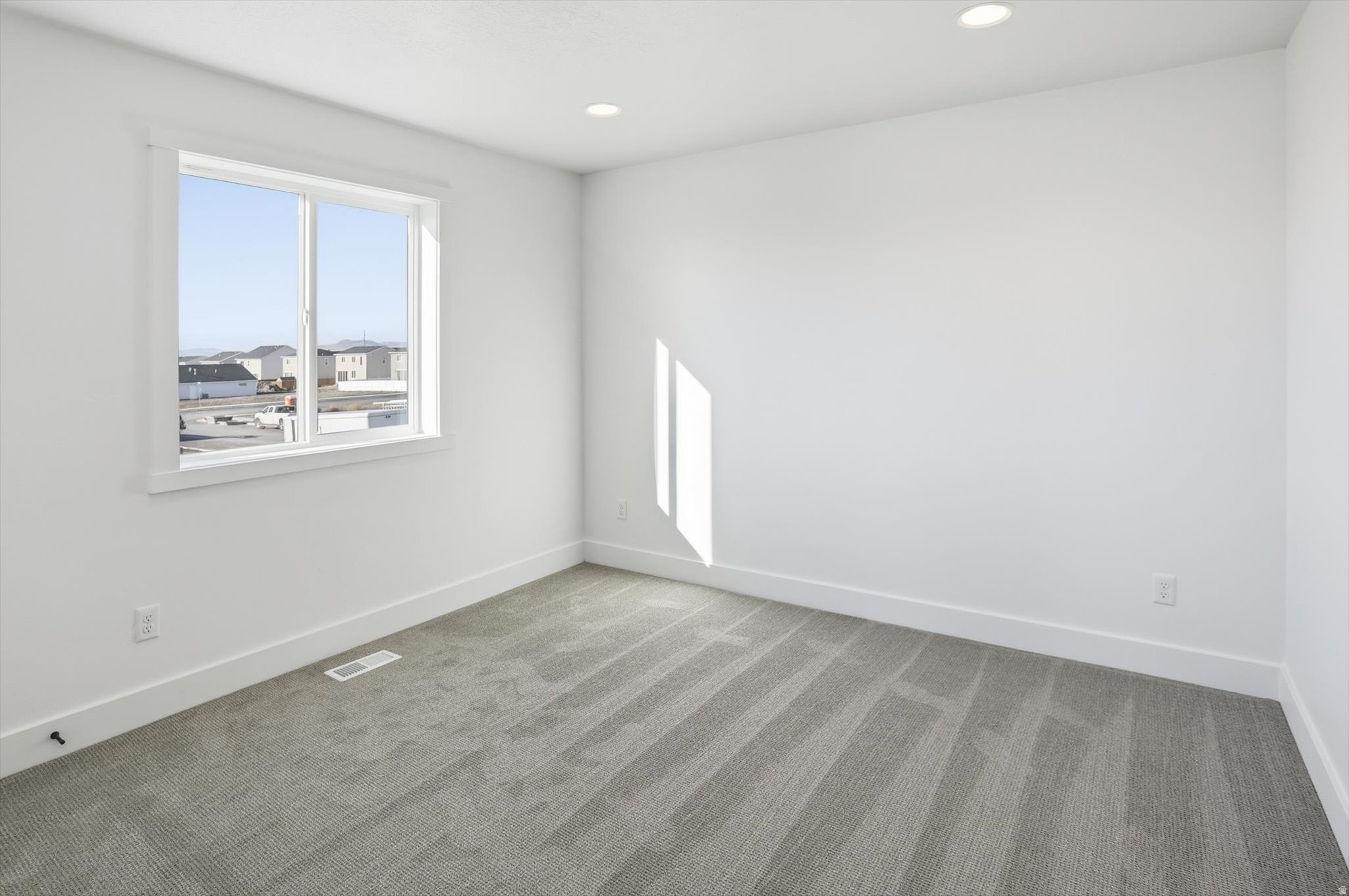 SPRING CREEK - Residential