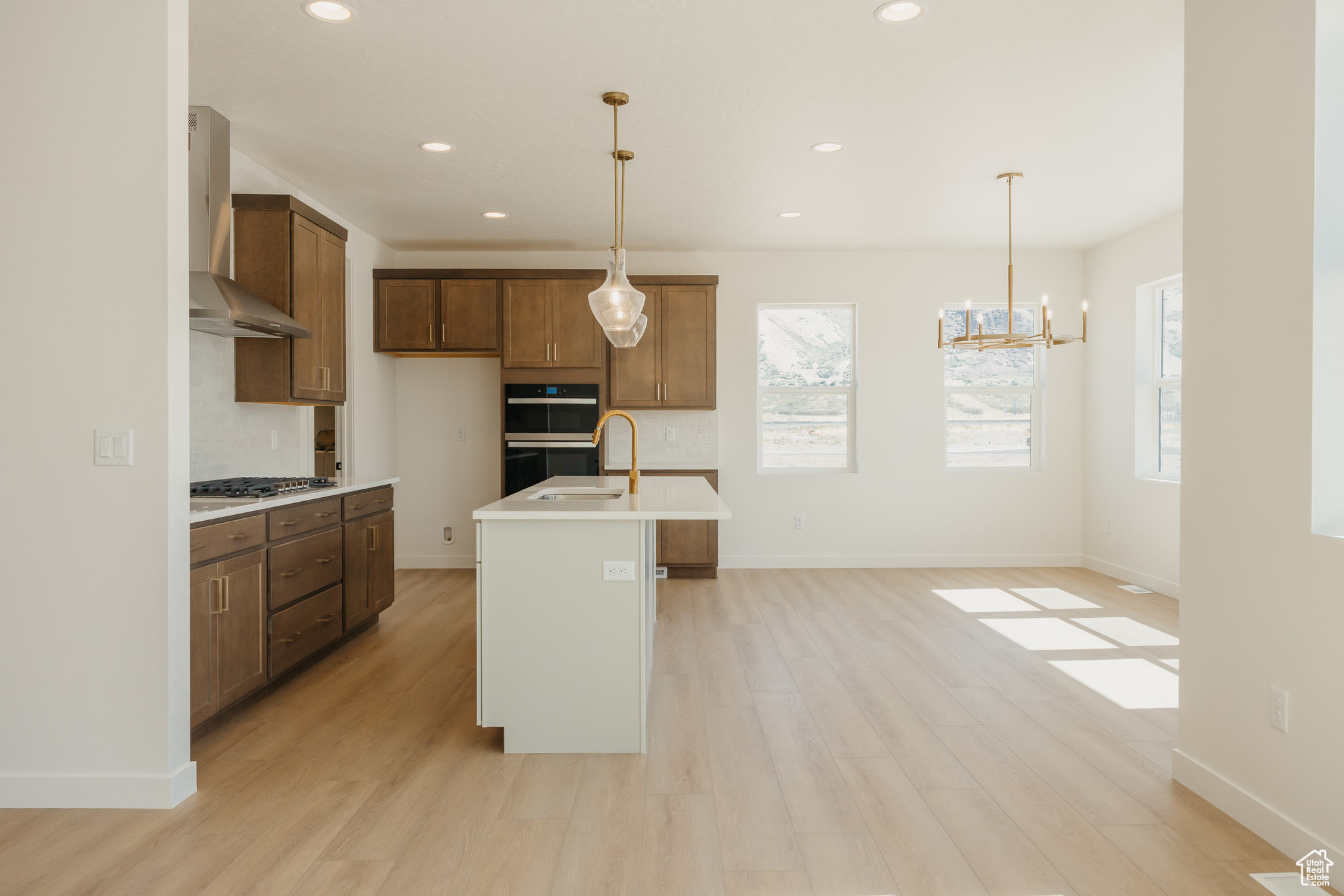 WILLOW ESTATES - Residential