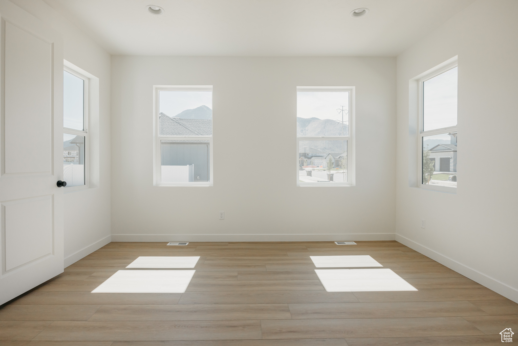 WILLOW ESTATES - Residential