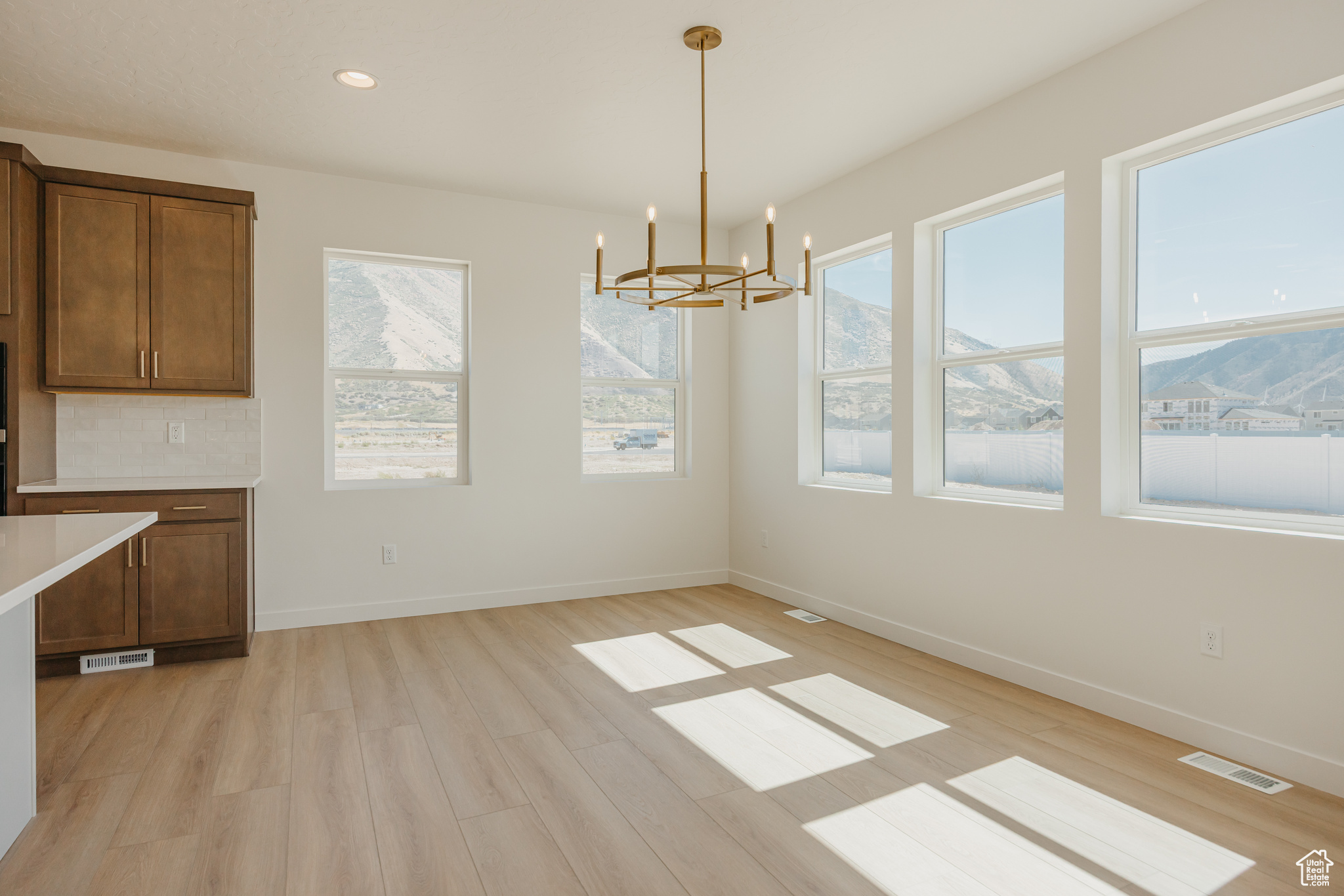 WILLOW ESTATES - Residential