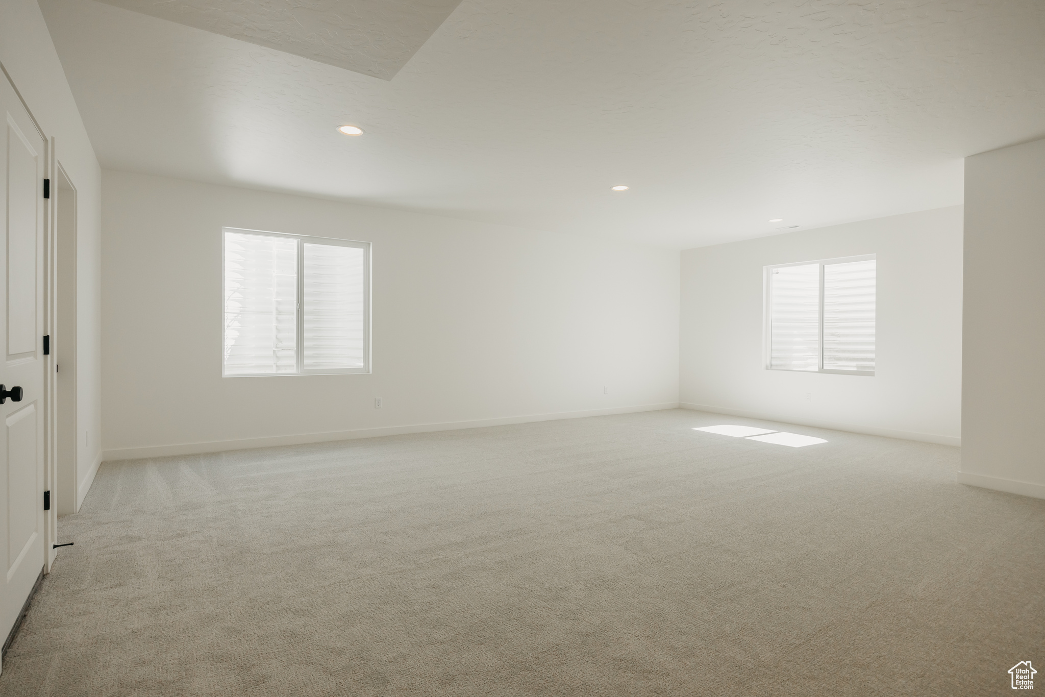 WILLOW ESTATES - Residential