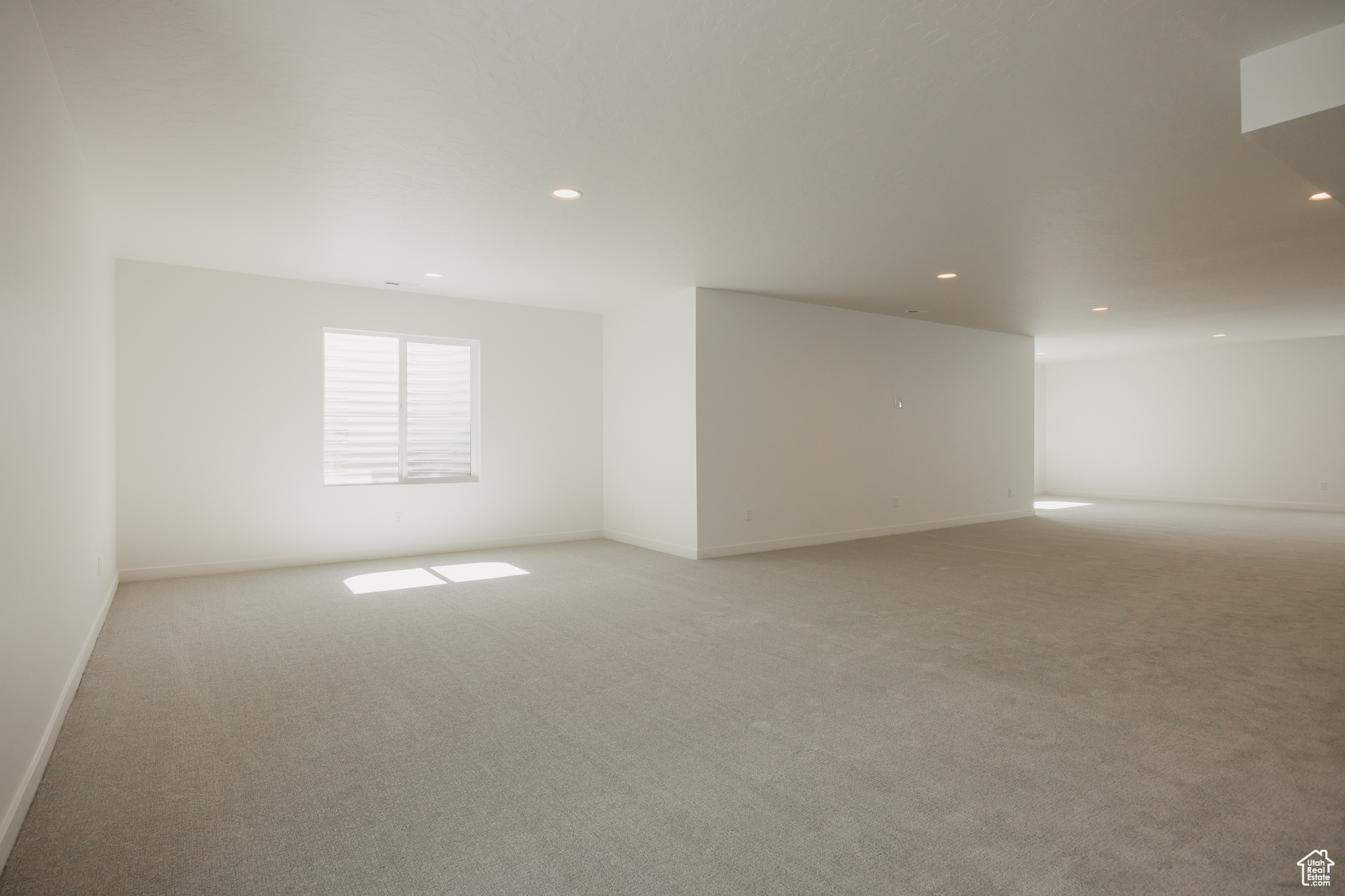 WILLOW ESTATES - Residential