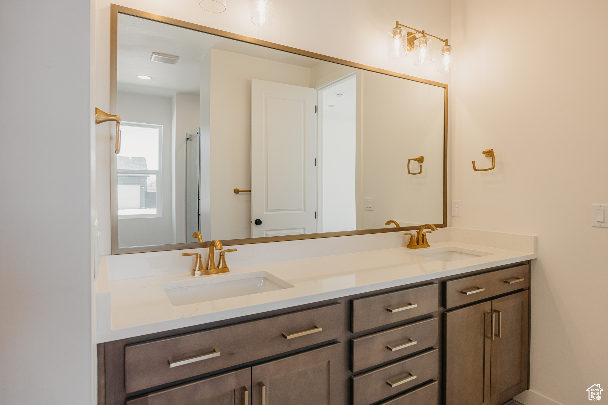 WILLOW ESTATES - Residential