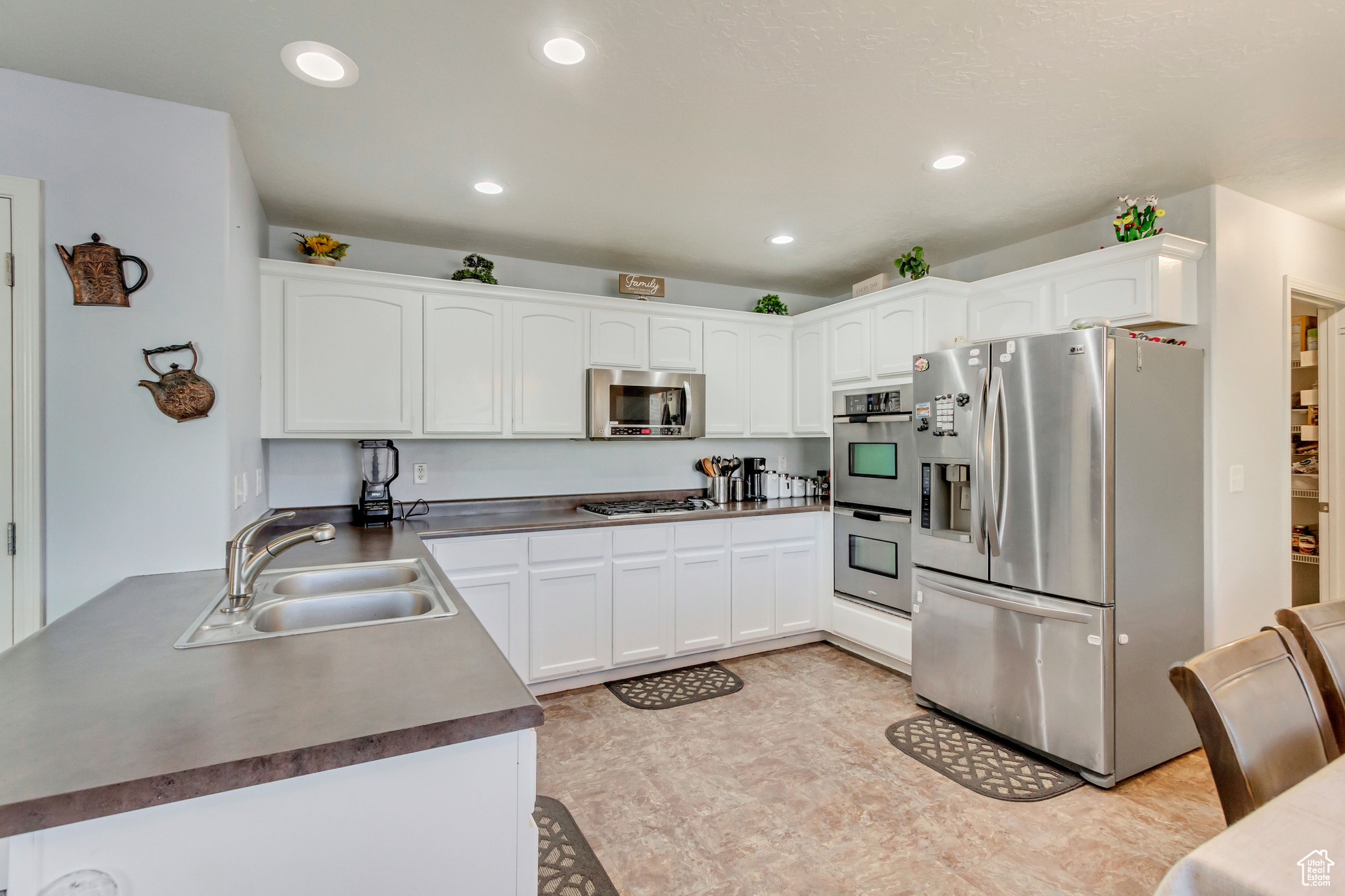 932 Jasper Cir, Tooele, Utah image 5