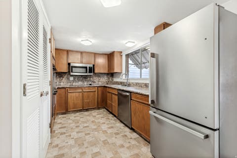 Tiny photo for 720 E THREE FOUNTAINS DR #77, Salt Lake City, UT 84107 (MLS # 2155672)