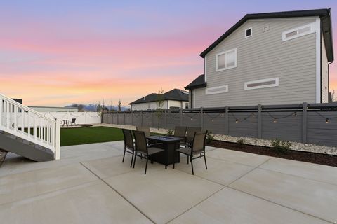 Tiny photo for 3233 W 2500 N, Clinton, UT 84015 (MLS # 2147073)