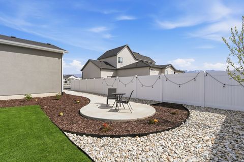Tiny photo for 3233 W 2500 N, Clinton, UT 84015 (MLS # 2147073)