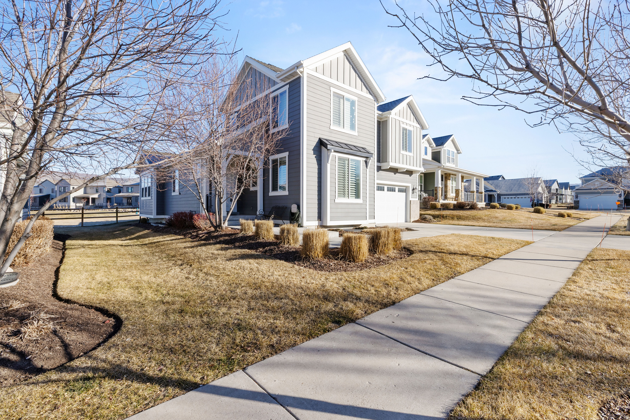 CROSSINGS AT LAKE CR - Residential