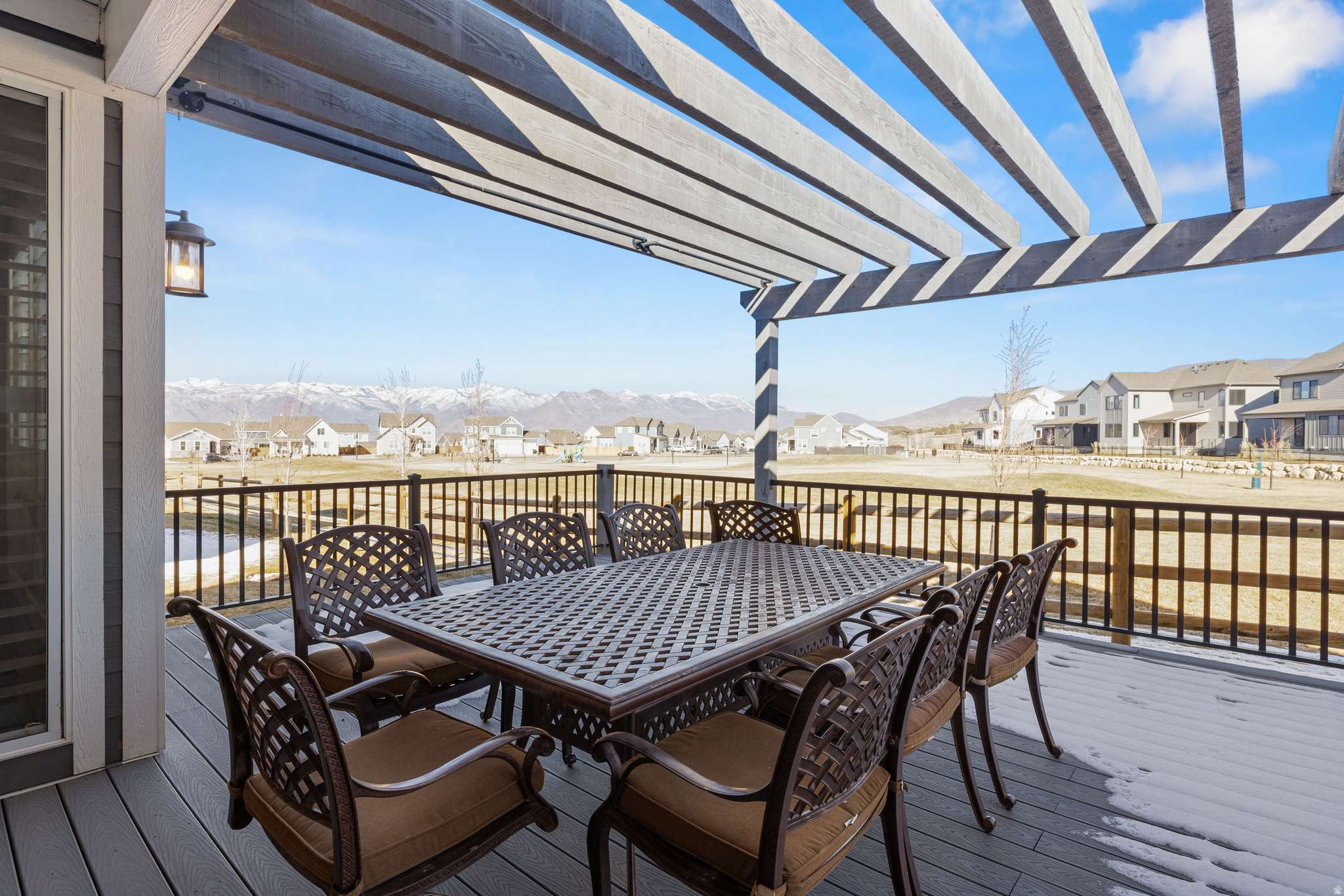 CROSSINGS AT LAKE CR - Residential