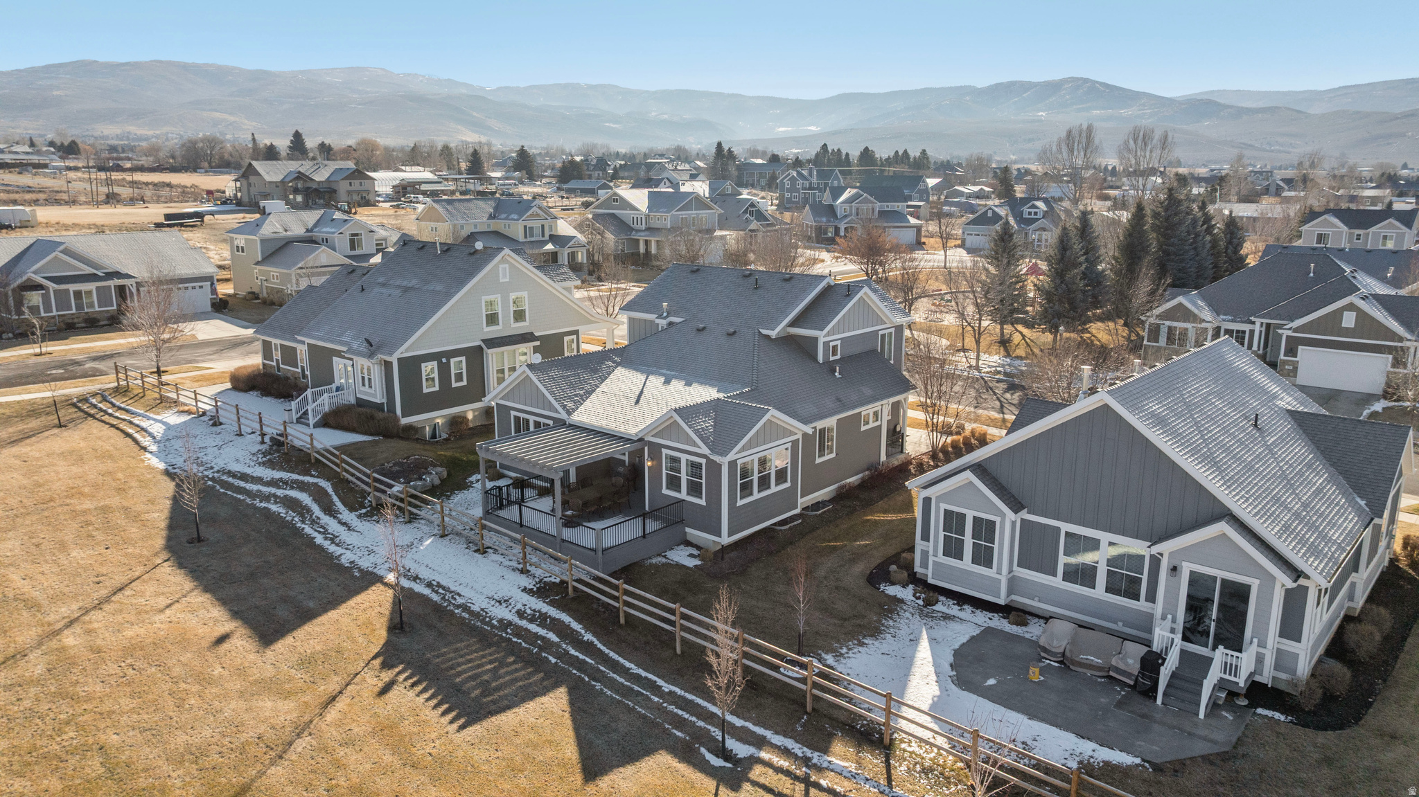 CROSSINGS AT LAKE CR - Residential