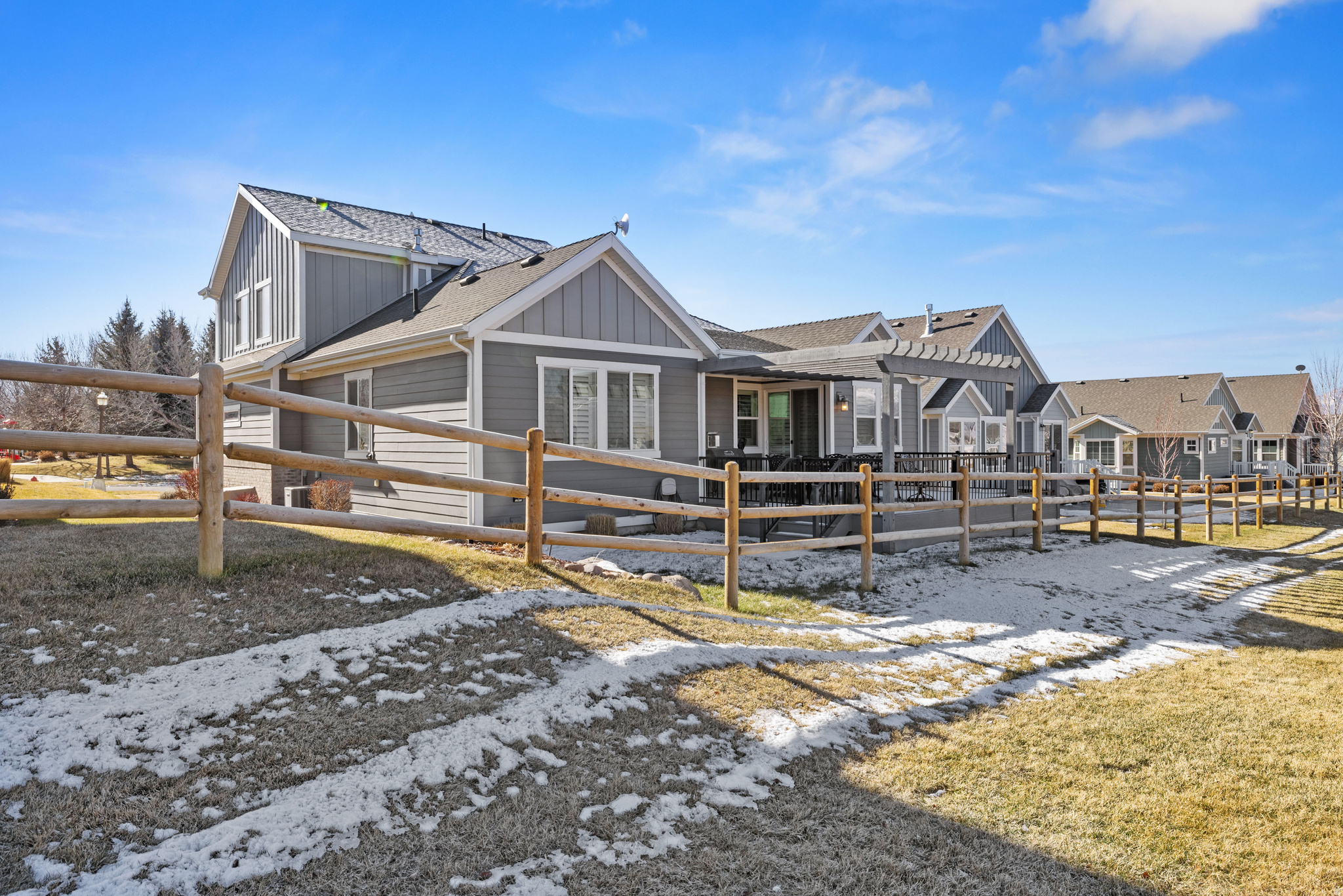 CROSSINGS AT LAKE CR - Residential