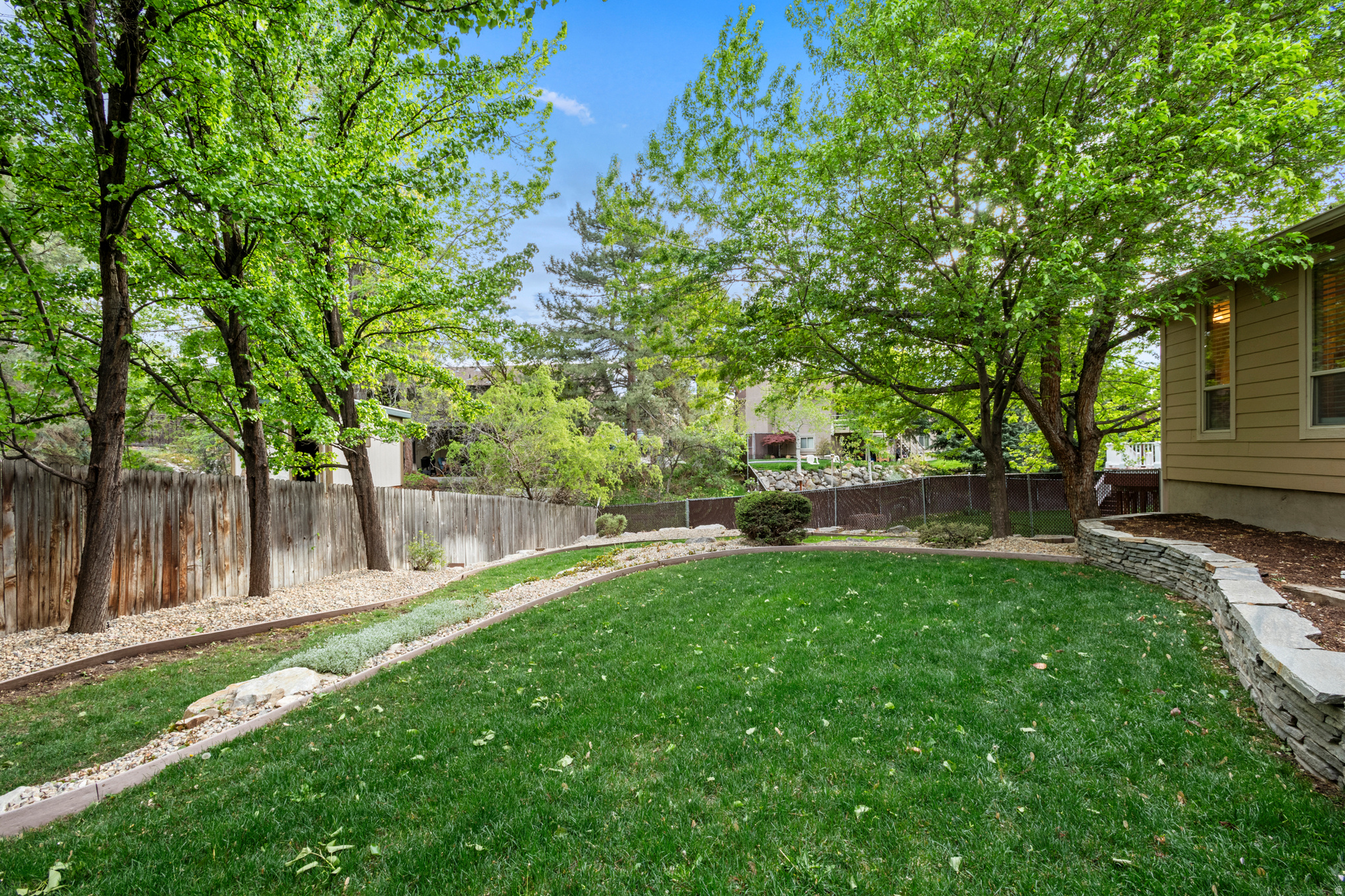 RAINTREE VILLAGE - Residential