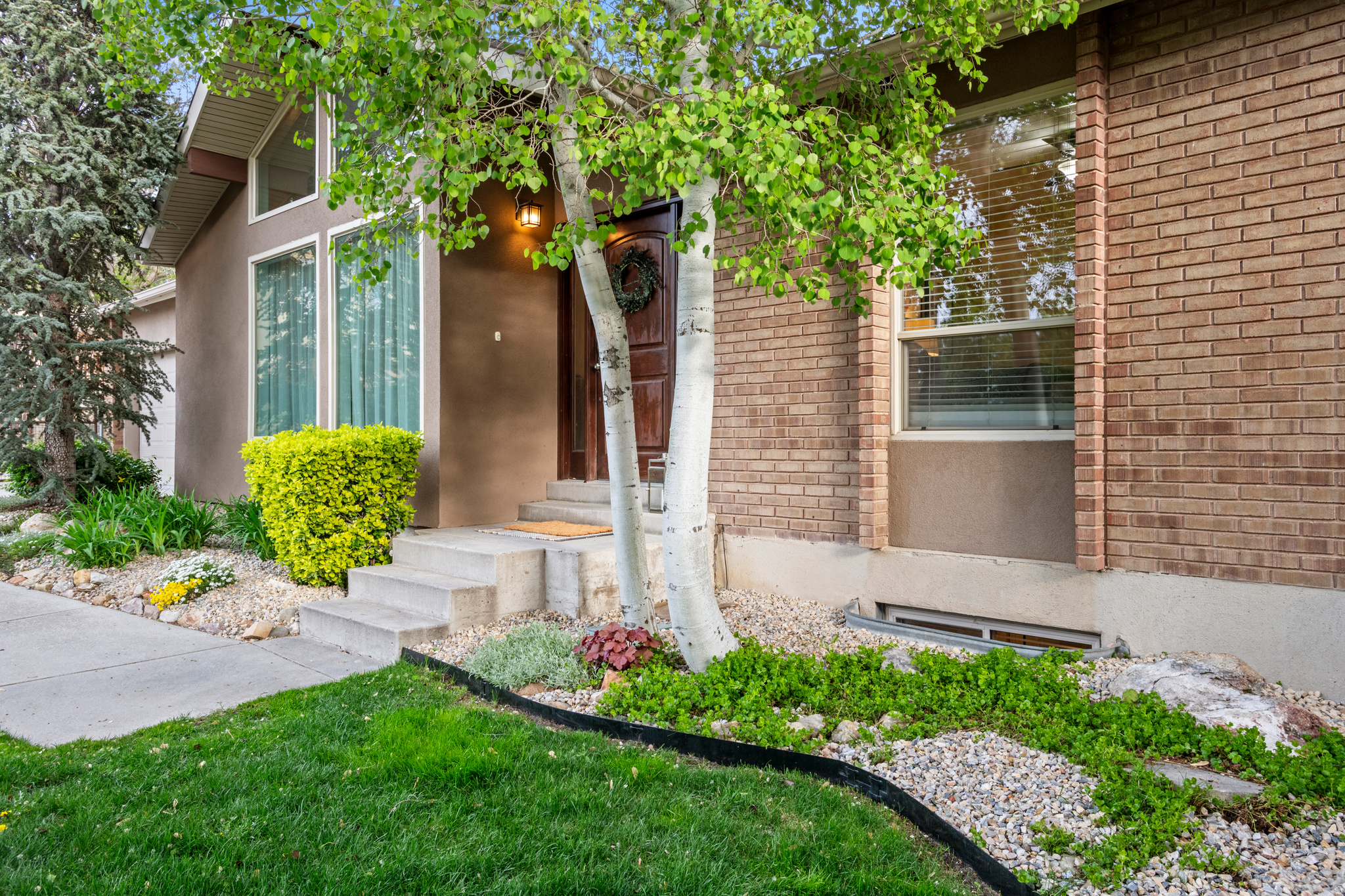 RAINTREE VILLAGE - Residential