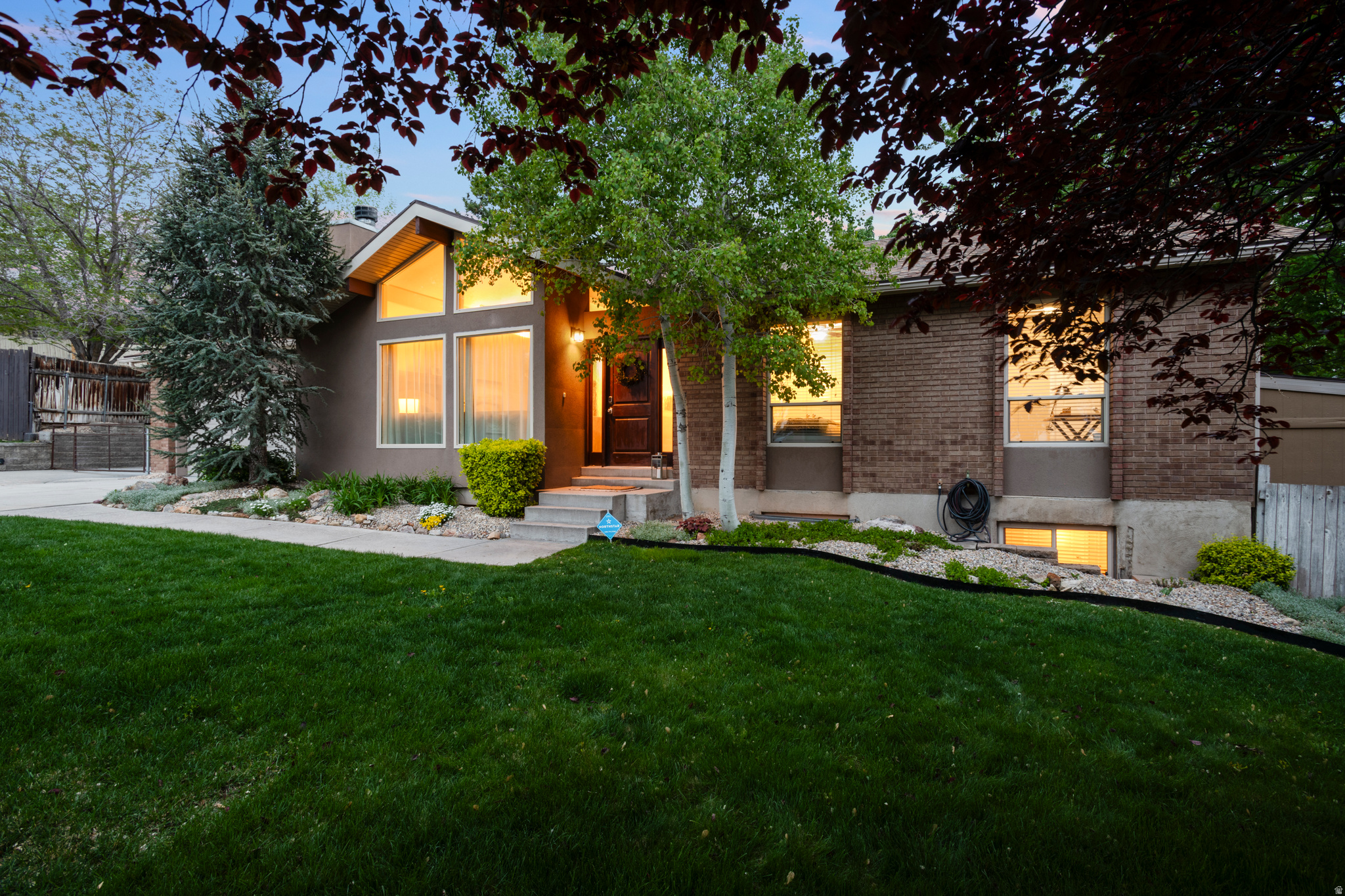 RAINTREE VILLAGE - Residential