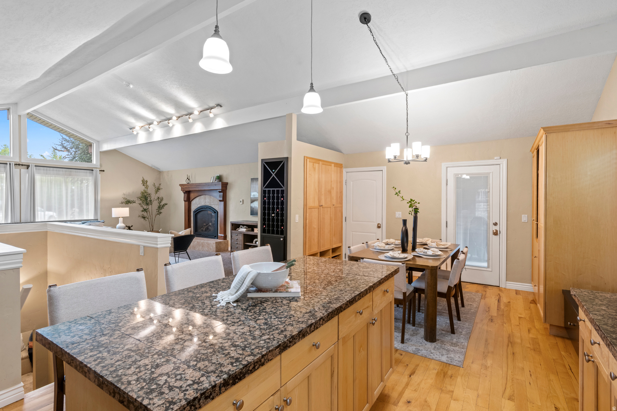 RAINTREE VILLAGE - Residential