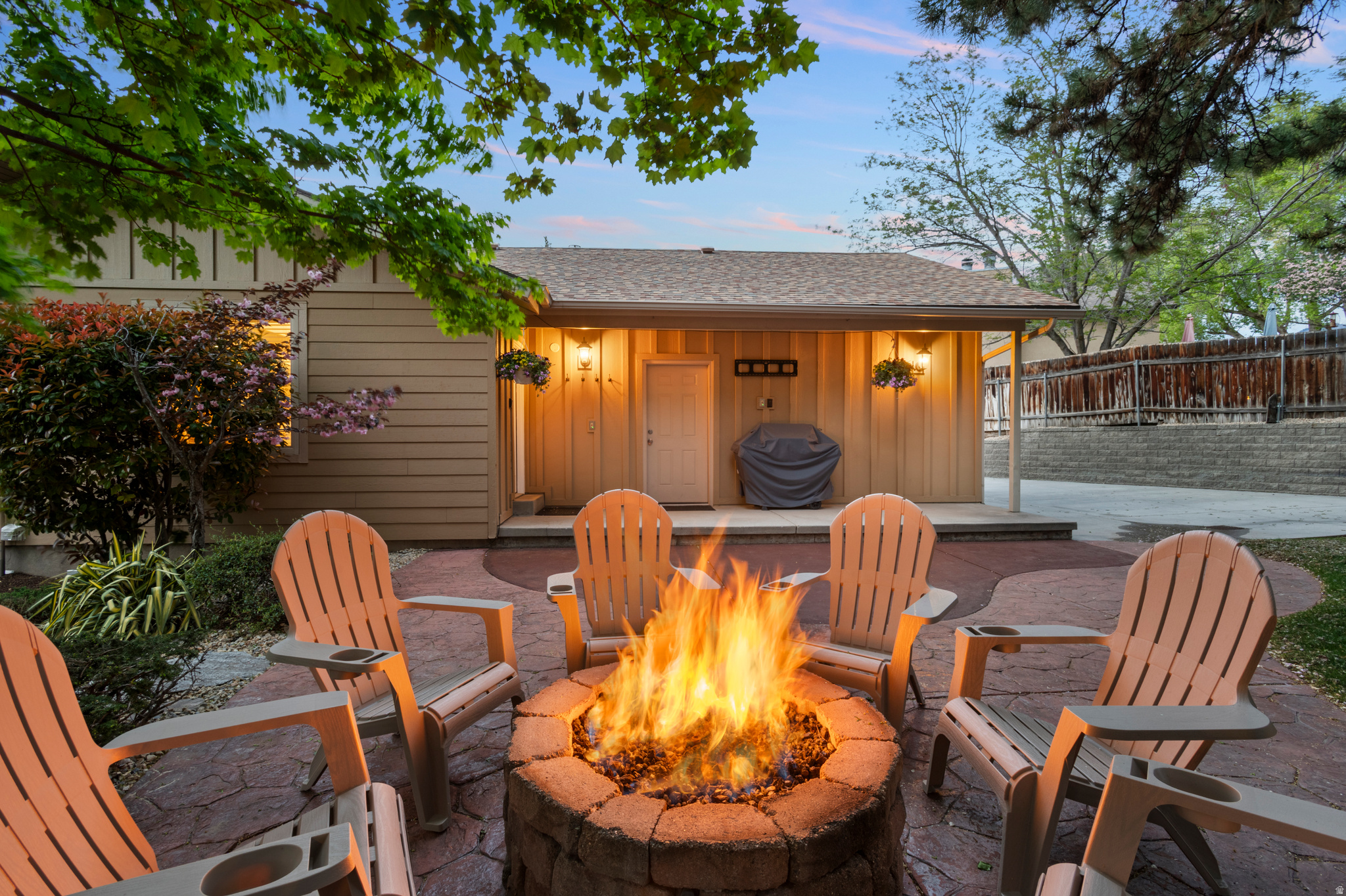 RAINTREE VILLAGE - Residential