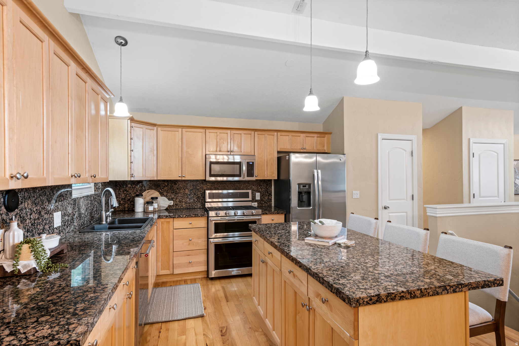 RAINTREE VILLAGE - Residential