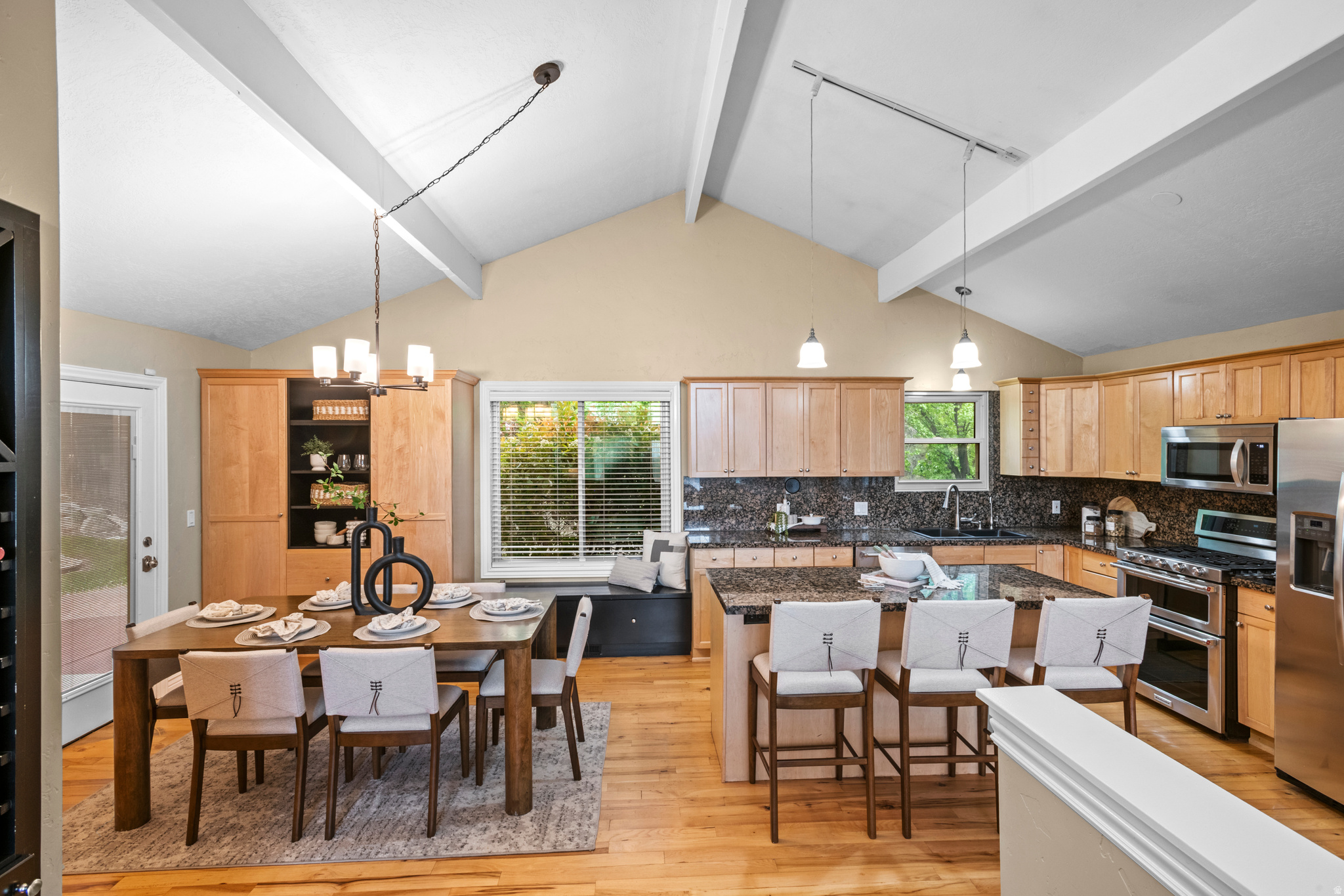 RAINTREE VILLAGE - Residential