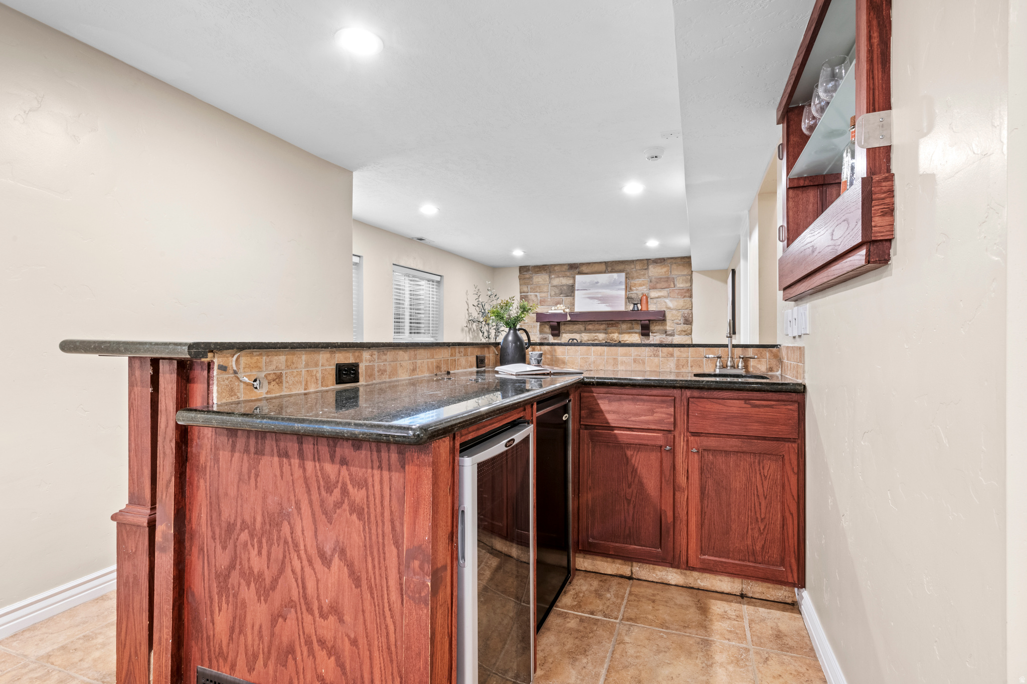 RAINTREE VILLAGE - Residential