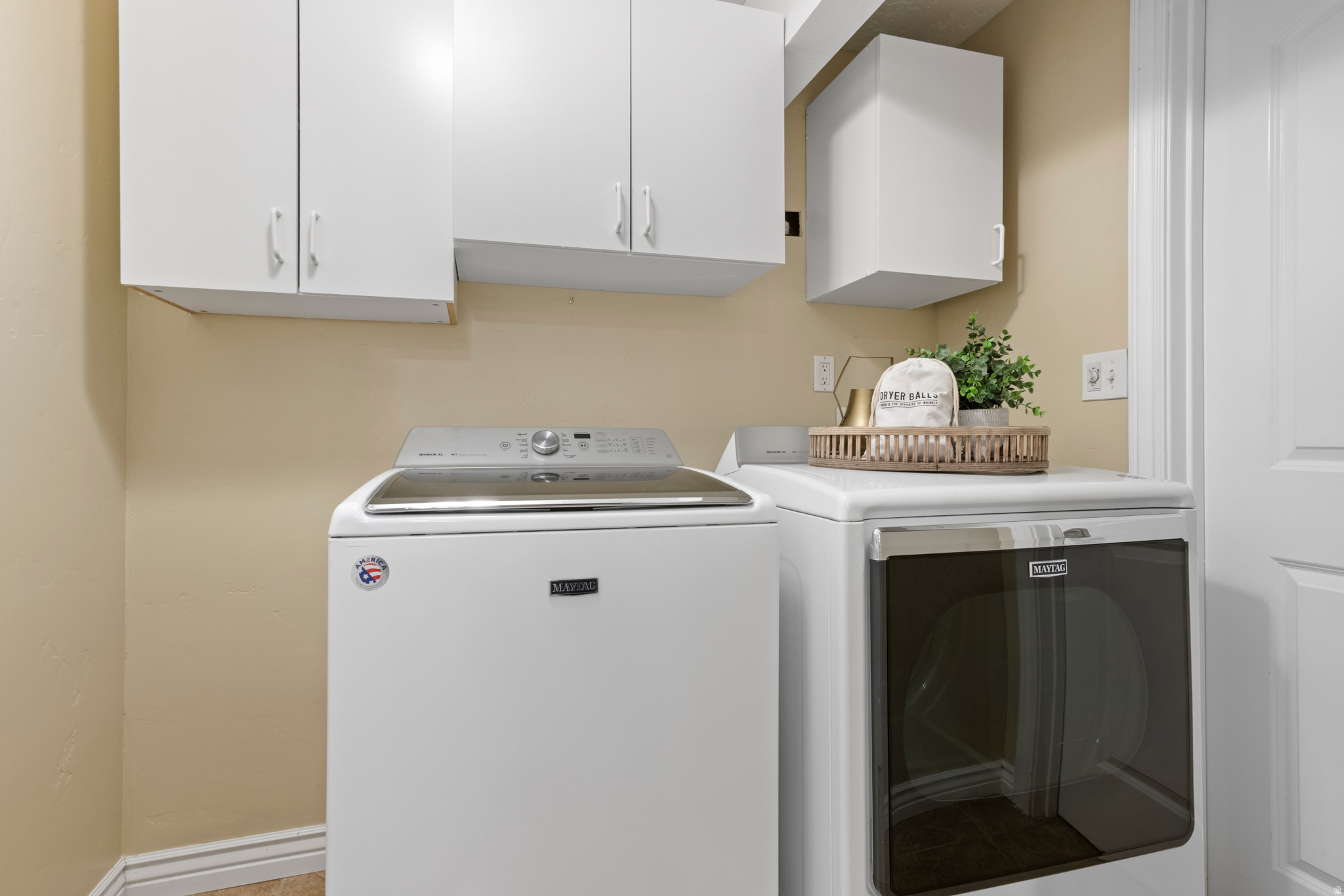 RAINTREE VILLAGE - Residential