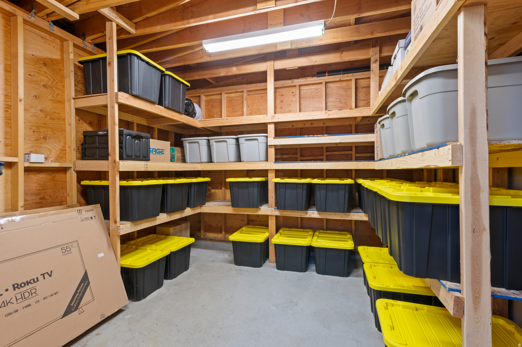 RAINTREE VILLAGE - Residential