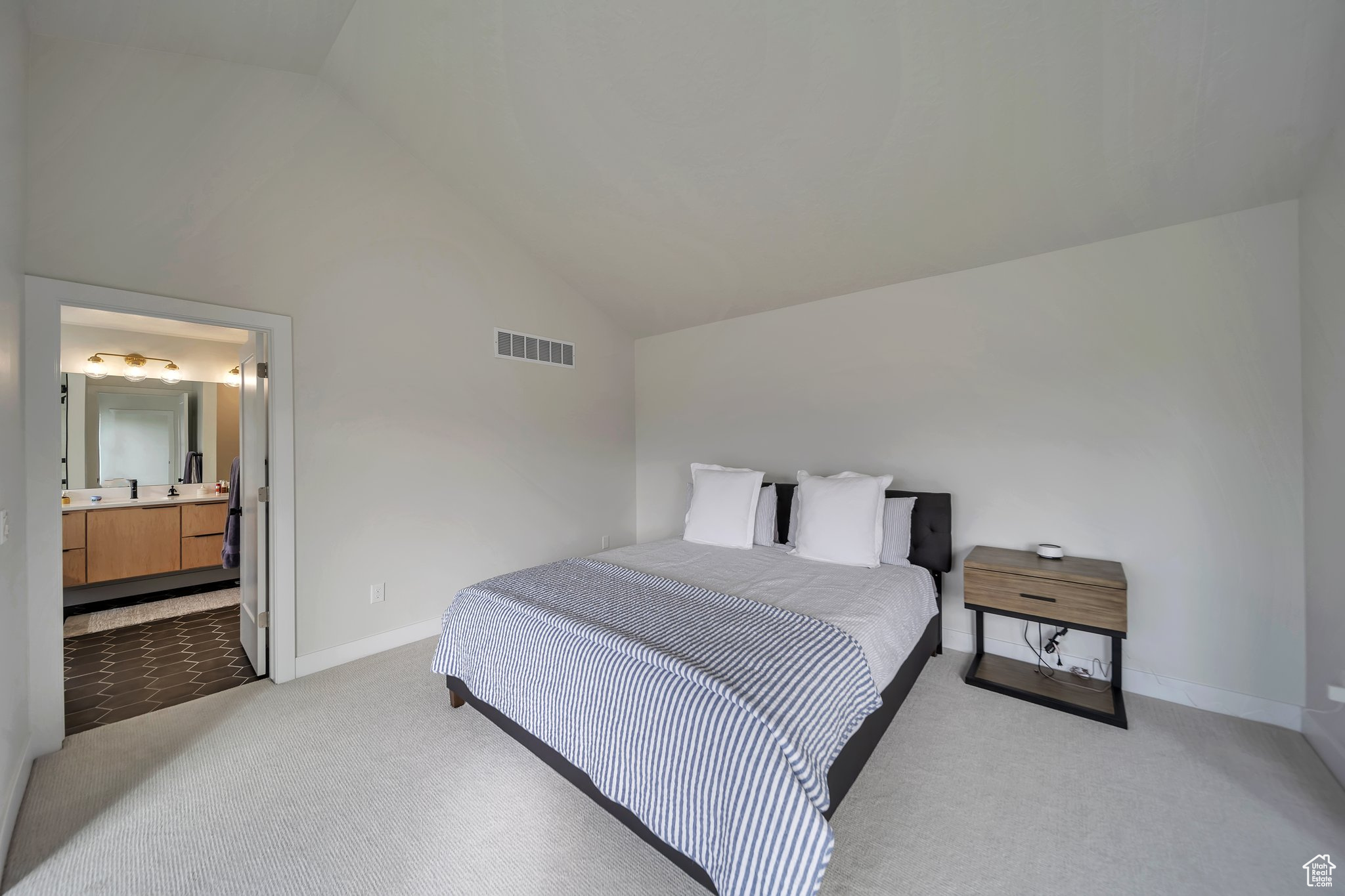 GEORGE TOWNHOMES - Residential